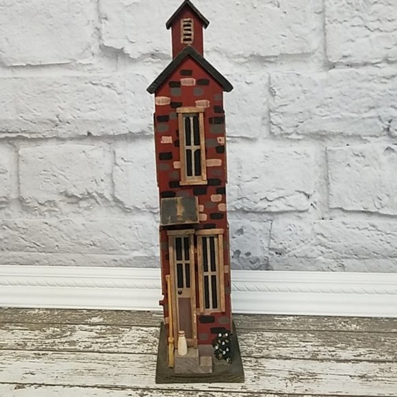 Vintage Engine Co Fire Station House Birdhouse - Picture 3 of 6